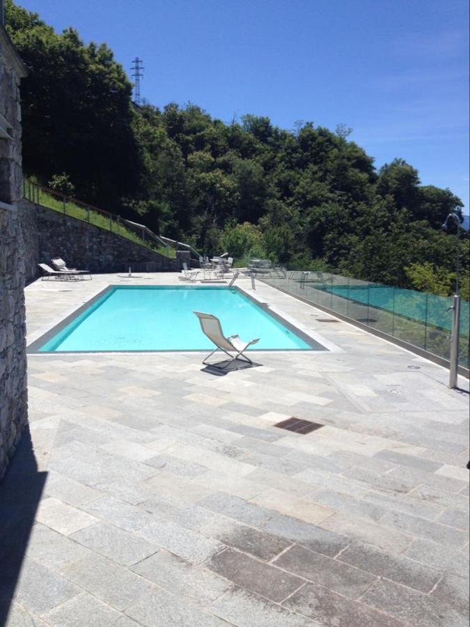 Magic Lake View With Beautiful Pool Area Беллано Екстер'єр фото