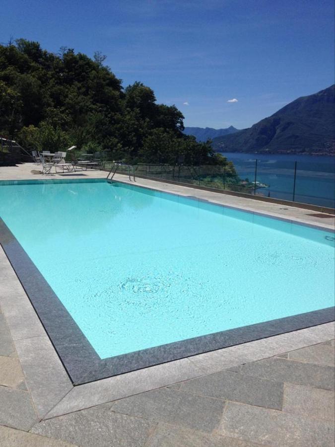 Magic Lake View With Beautiful Pool Area Беллано Екстер'єр фото